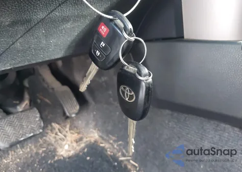 2015 Toyota Rav4 Le z USA, uszkodzony, nr VIN 2T3ZFREV7FW138928